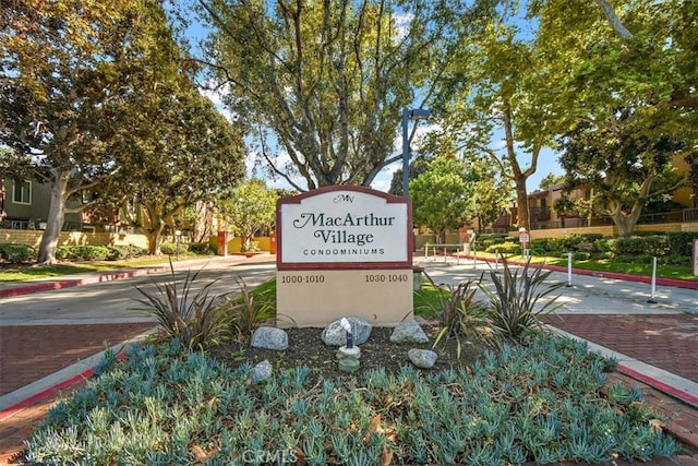 1000 W Macarthur Blvd Unit 44, Santa Ana, CA 92707 - view of community sign