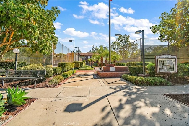 1000 W Macarthur Blvd Unit 44, Santa Ana, CA 92707 - view of property's community with fence