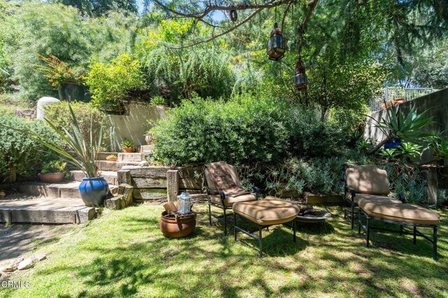 2707 Hermosita Dr, Glendale, CA 91208 - view of yard