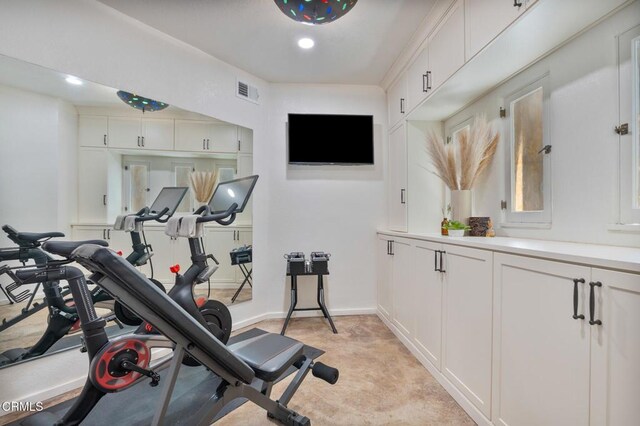 2707 Hermosita Dr, Glendale, CA 91208 - exercise room with recessed lighting