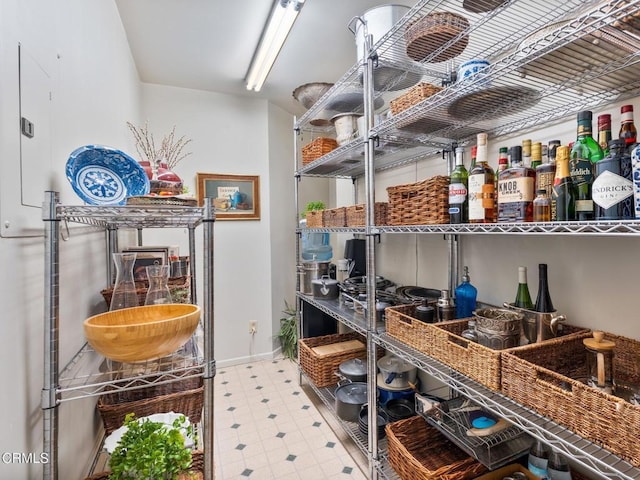 2707 Hermosita Dr, Glendale, CA 91208 - view of pantry