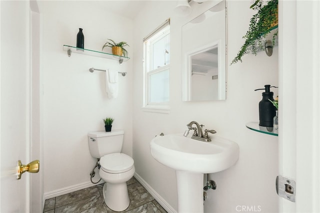 3316 Henrietta Ave, La Crescenta, CA 91214 - bathroom featuring baseboards and toilet