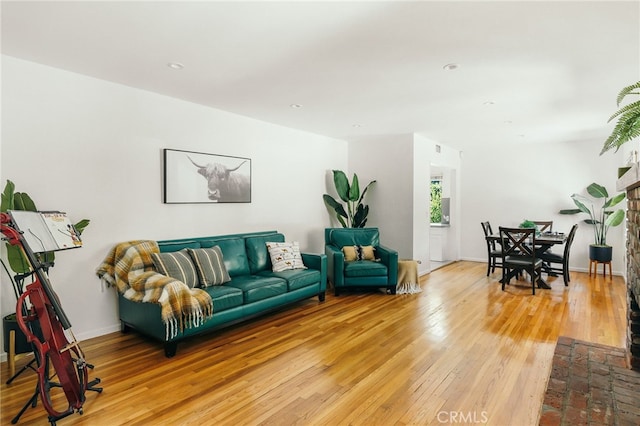 3316 Henrietta Ave, La Crescenta, CA 91214 - living room featuring light wood-style floors, baseboards, and recessed lighting