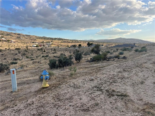 3 Ocotillo, Apple Valley, CA 92308