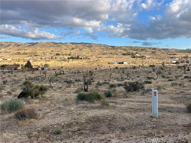 3 Ocotillo, Apple Valley, CA 92308