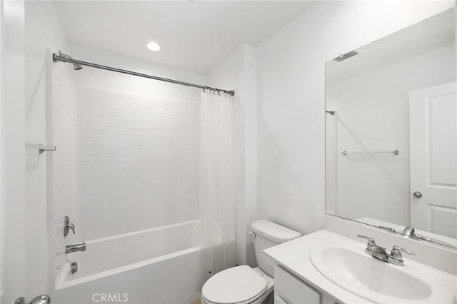 bathroom with toilet, shower / bathtub combination with curtain, vanity, and recessed lighting