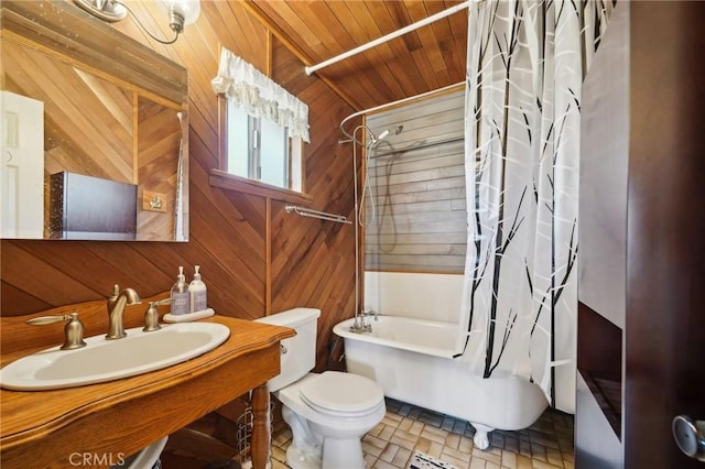 1179 Ridge Rd, Fawnskin, CA 92333 - bathroom with a sink, shower / tub combo, wood walls, toilet, and wooden ceiling