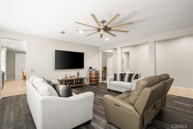 32748 Stonefield Ln, Temecula, CA 92592 - living area featuring a ceiling fan, recessed lighting, and dark tile patterned flooring