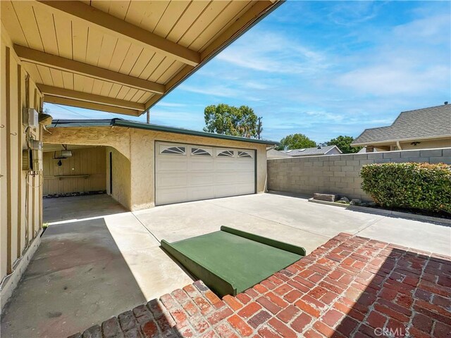 817 W Heber St, Glendora, CA 91741 - garage featuring fence