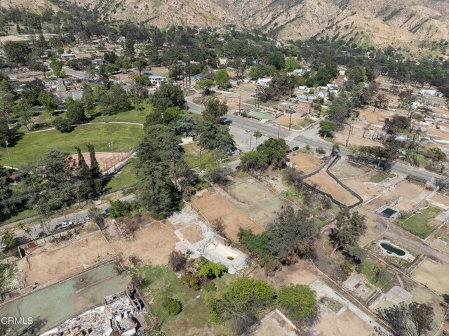 608 Concha St, Altadena, CA 91001