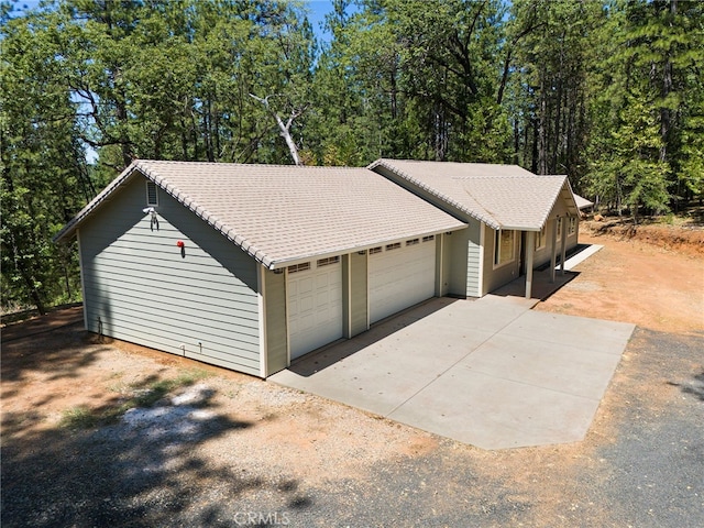 4901 Papaya Rd, Forest Ranch, CA 95942 - garage with driveway