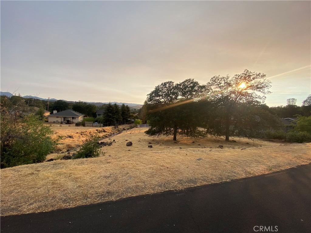18765 Oak Grove Rd, Hidden Valley Lake, CA 95467 - photo 2