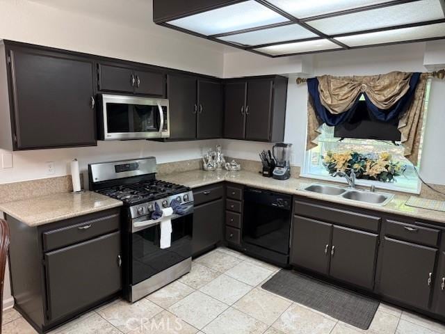 37026 Casa Grande Ave, Palmdale, CA 93550 - photo 8