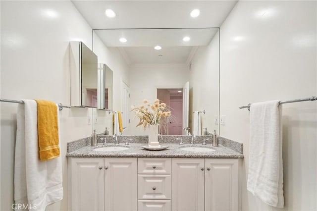 11989 Laurelwood Dr Unit 3, Studio City, CA 91604 - full bath with double vanity, ornamental molding, and recessed lighting