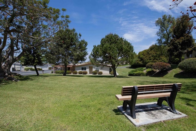 4402 Shearwater Way, Oceanside, CA 92057 - view of property's community featuring a yard