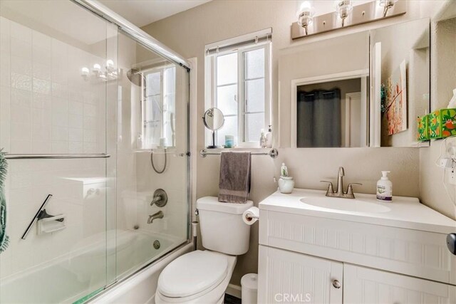 150 Cypress Ave Unit 28, Cayucos, CA 93430 - full bath featuring toilet, enclosed tub / shower combo, and vanity