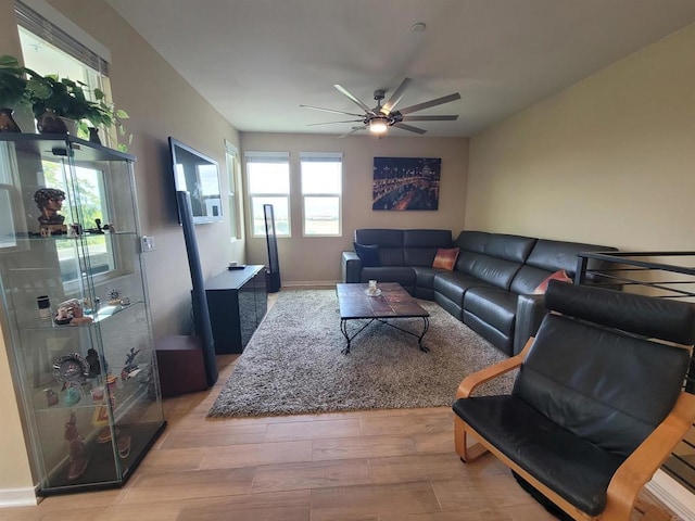 2072 Tango Loop Unit 2, Chula Vista, CA 91915 - living room featuring a ceiling fan and light wood-style floors