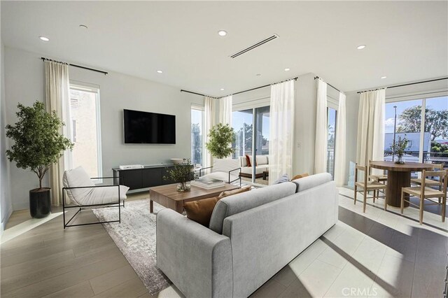 2202 Thurman Ave, Los Angeles, CA 90016 - living room featuring recessed lighting