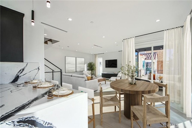 2202 Thurman Ave, Los Angeles, CA 90016 - dining room featuring recessed lighting