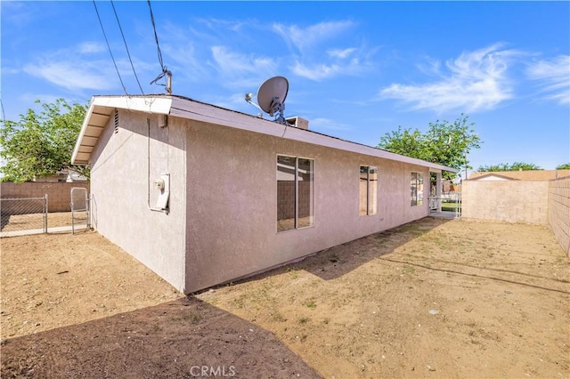 3316 Roxbury St, Rosamond, CA 93505 - view of home's exterior featuring stucco siding