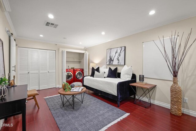 500 E Del Mar Blvd Unit 24, Pasadena, CA 91101 - bedroom featuring washer and clothes dryer, ornamental molding, wood finished floors, recessed lighting, and baseboards