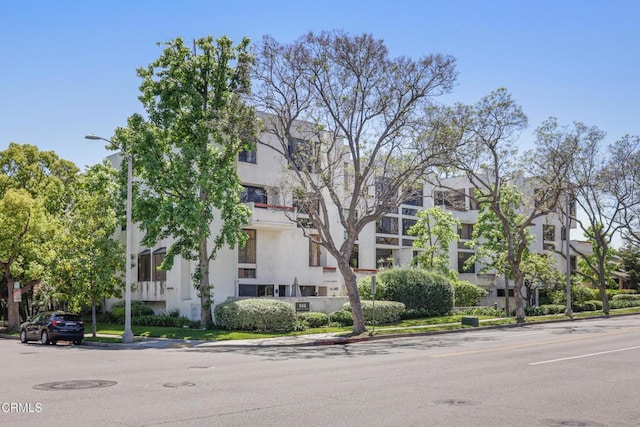 500 E Del Mar Blvd Unit 24, Pasadena, CA 91101 - view of building exterior