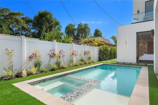 5132 Lindley Ave, Encino, CA 91316 - view of swimming pool with fence and a pool with connected hot tub