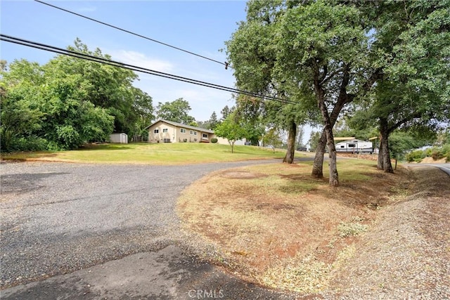 2880 Foothill Blvd, Oroville, CA 95966 - view of asphalt driveway