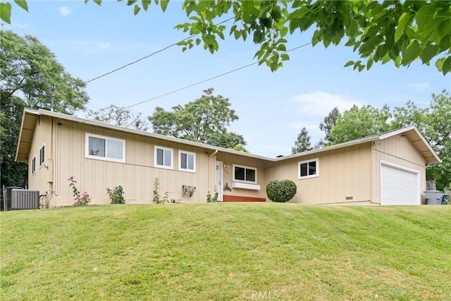 2880 Foothill Blvd, Oroville, CA 95966 - ranch-style home with a front yard, board and batten siding, and central AC