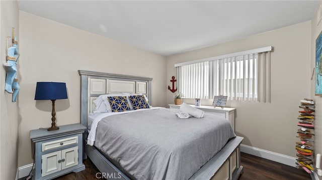 402 E Oceanfront, Newport Beach, CA 92661 - bedroom featuring dark wood finished floors and baseboards