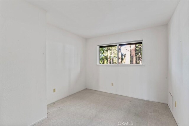 300 Pioneer Rd, Lake Arrowhead, CA 92352 - view of carpeted empty room