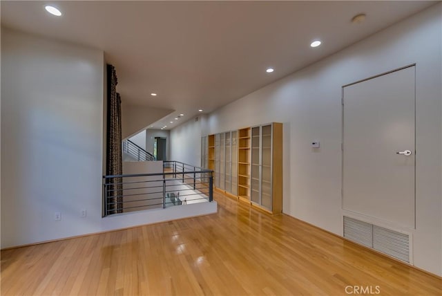 143 Union Jack Mall, Marina Del Rey, CA 90292 - spare room featuring wood finished floors, recessed lighting, and a smoke detector