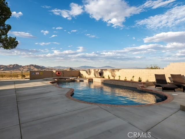 30280 Bourbon Rd, Lucerne Valley, CA 92356 - photo 9