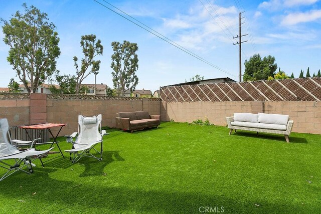 6072 Navajo Rd, Westminster, CA 92683 - view of fenced backyard