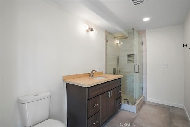 full bath with a shower stall, vanity, toilet, baseboards, and recessed lighting