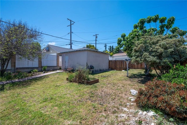 1315 S Walker Ave, San Pedro, CA 90731 - view of yard