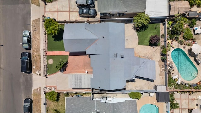 7045 Varna Ave, North Hollywood, CA 91605 - bird's eye view of a pool area