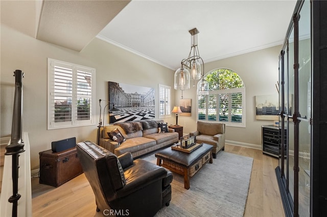 46397 Kohinoor Way, Temecula, CA 92592 - living area featuring light wood finished floors and crown molding