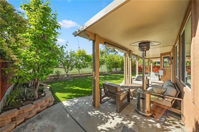 46397 Kohinoor Way, Temecula, CA 92592 - fenced backyard featuring an outdoor hangout area and a patio