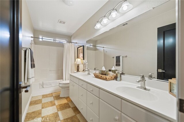 46397 Kohinoor Way, Temecula, CA 92592 - bathroom featuring shower / tub combo and double vanity