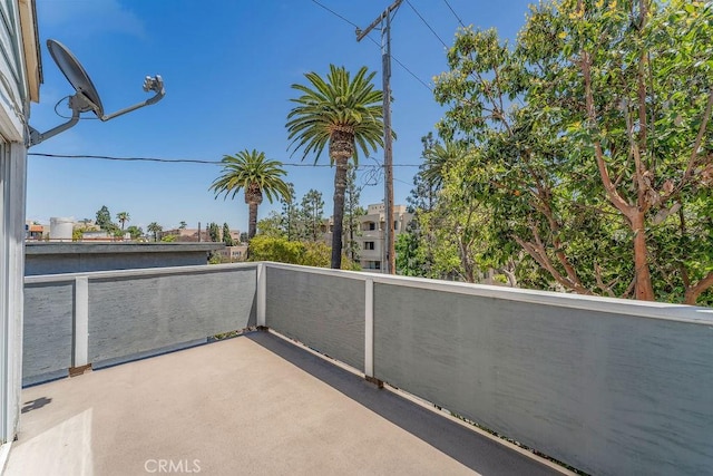 628 Daisy Ave Unit 420, Long Beach, CA 90802 - view of balcony