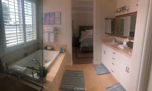 3401 5th Ave, Corona Del Mar, CA 92625 - ensuite bathroom with a whirlpool tub and double vanity