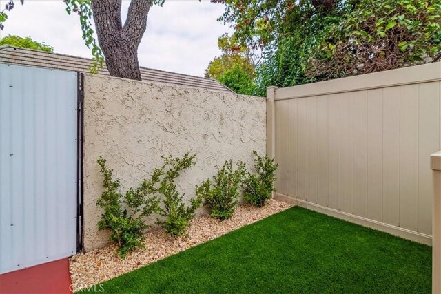 627 W Terrylynn Pl, Long Beach, CA 90807 - photo 33