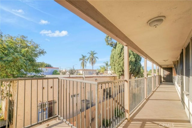 1922 Locust Ave, Long Beach, CA 90806 - view of balcony