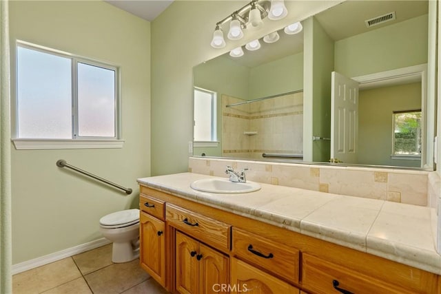 9539 Carmel Rd, Atascadero, CA 93422 - full bath with tile patterned flooring, plenty of natural light, and vanity