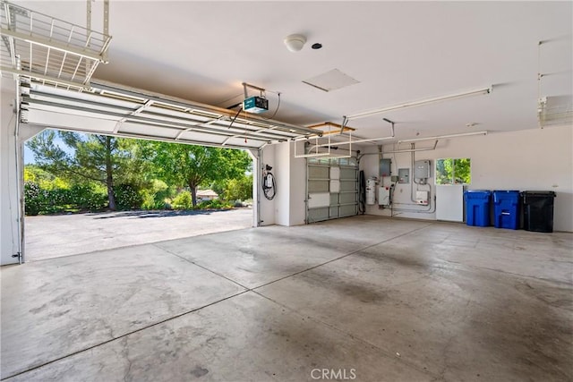 9539 Carmel Rd, Atascadero, CA 93422 - garage featuring a garage door opener
