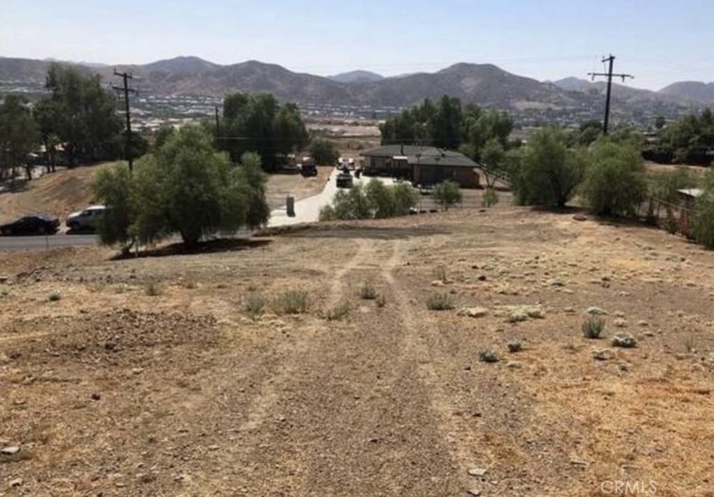 24460 Conejo Dr, Menifee, CA 92587