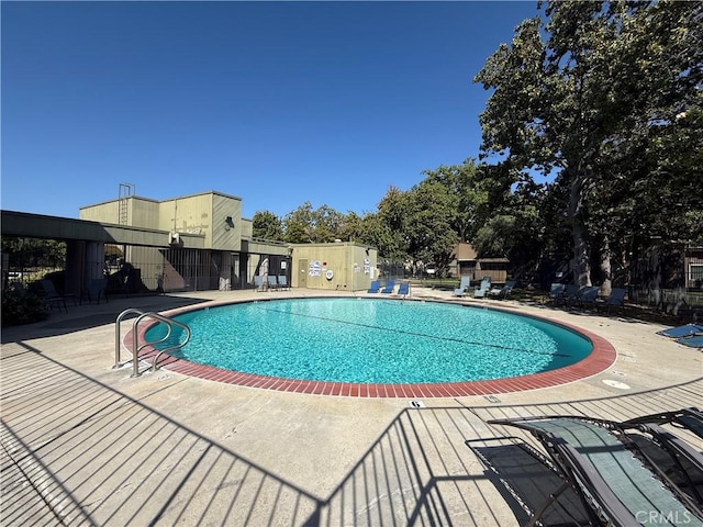 762 Dragonfly Ct, San Jose, CA 95133 - community pool with a patio