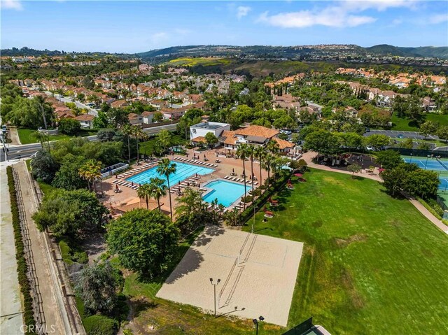 25141 La Jolla Way Unit F, Laguna Niguel, CA 92677 - bird's eye view of a pool area