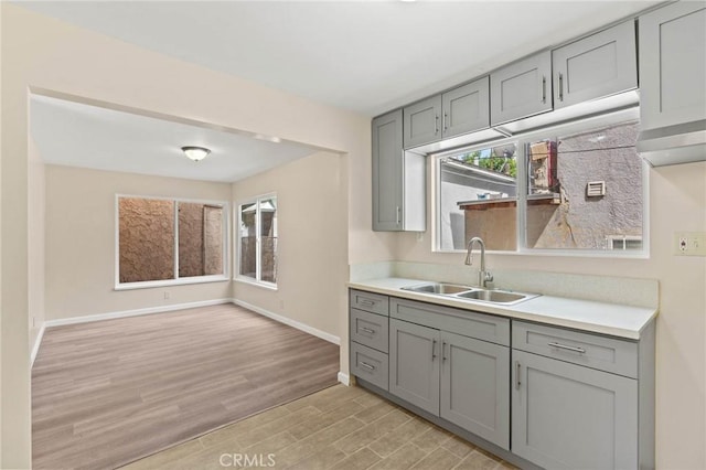 10518 S Vermont Ave, Los Angeles, CA 90044 - photo 8
